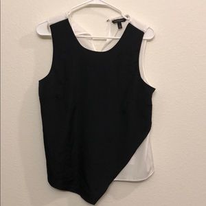 Blck and white Banana Republic top